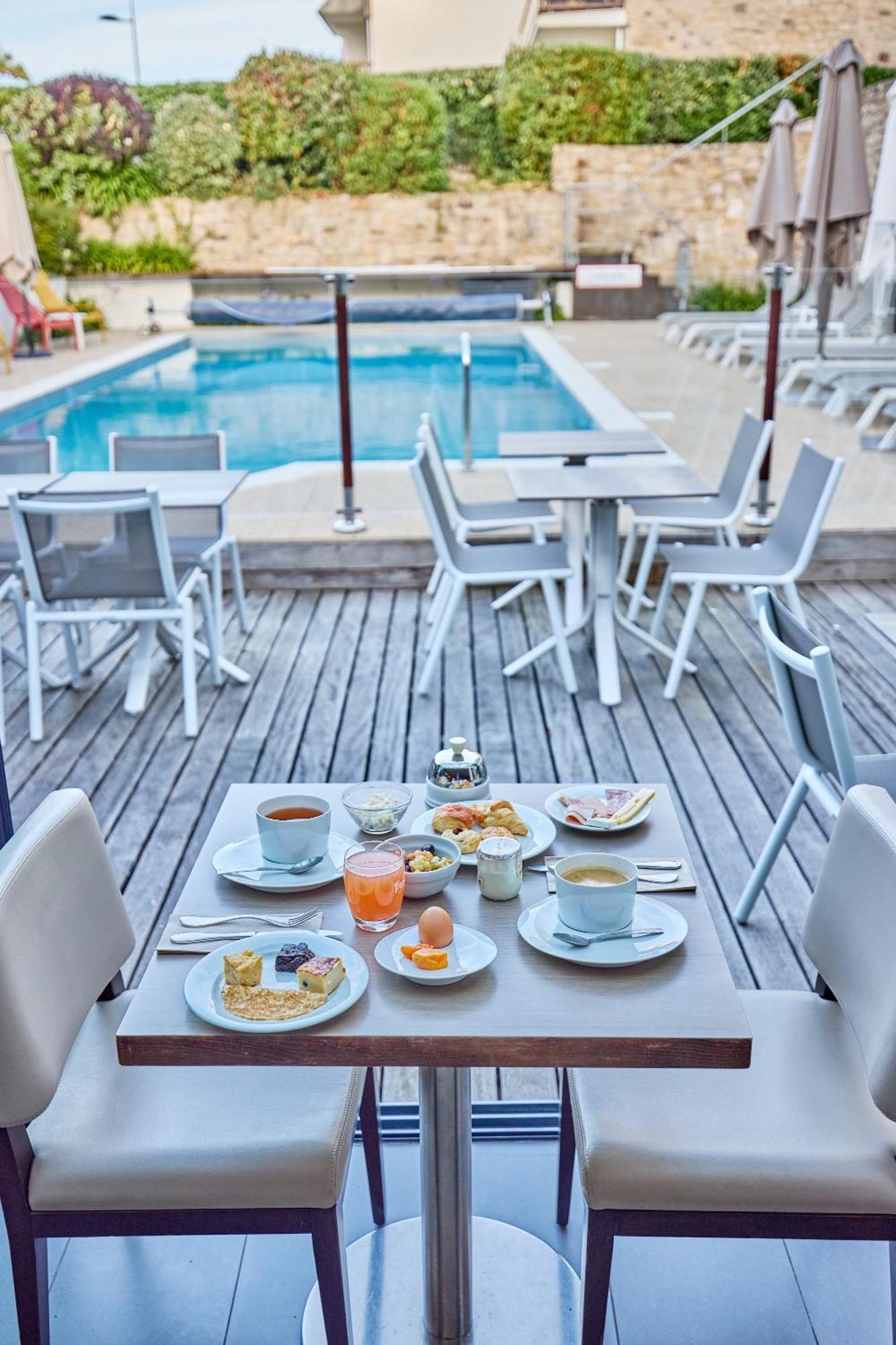 Le Churchill Hotel & Spa Карнак Экстерьер фото